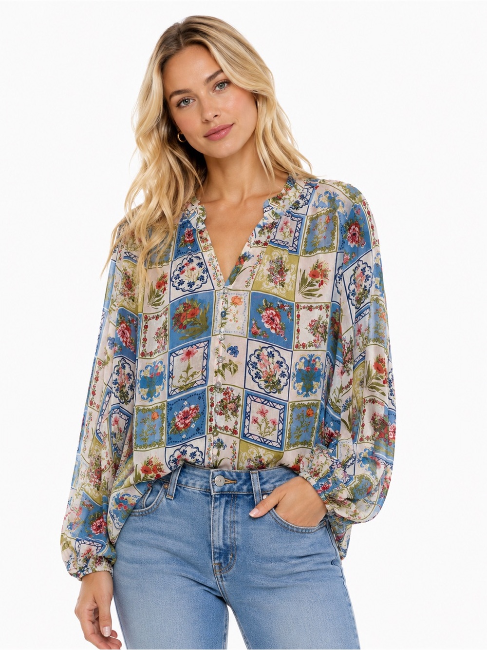 Figueroa & Flower Size Medium Floral Patchwork V-Neck Long-Sleeve Top Blue